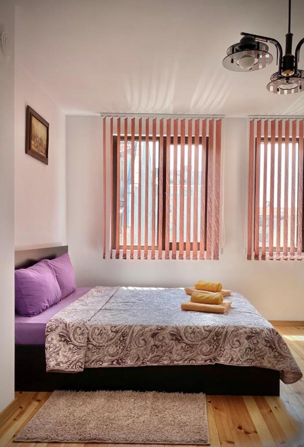 Bright Central Studio For 4 In Burgas by Eksteriør bilde