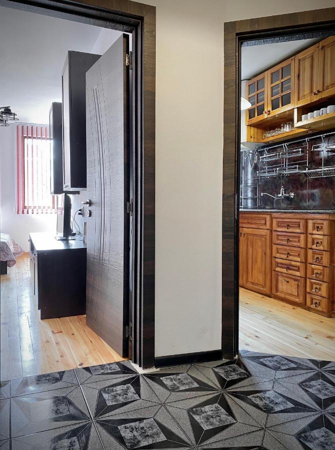 Bright Central Studio For 4 In Burgas by Eksteriør bilde