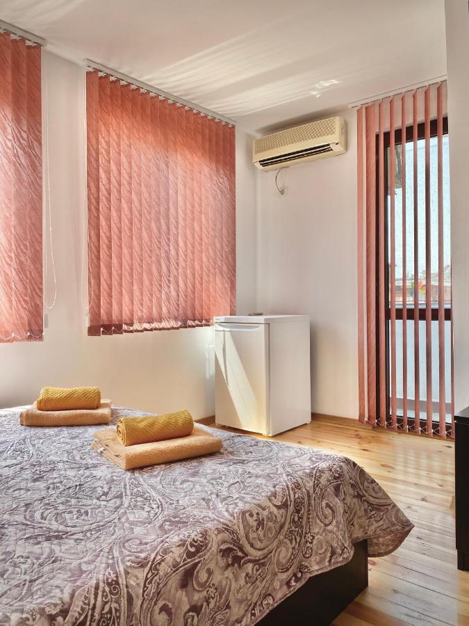 Bright Central Studio For 4 In Burgas by Eksteriør bilde