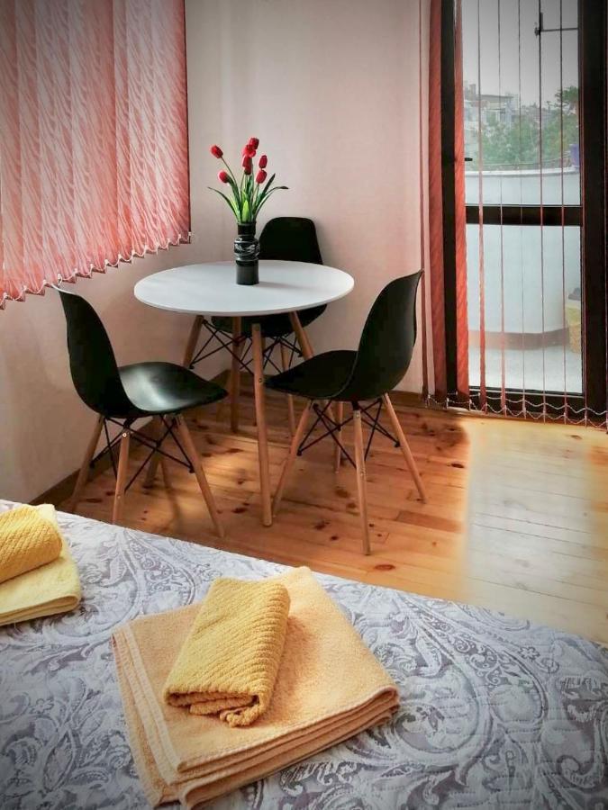 Bright Central Studio For 4 In Burgas by Eksteriør bilde